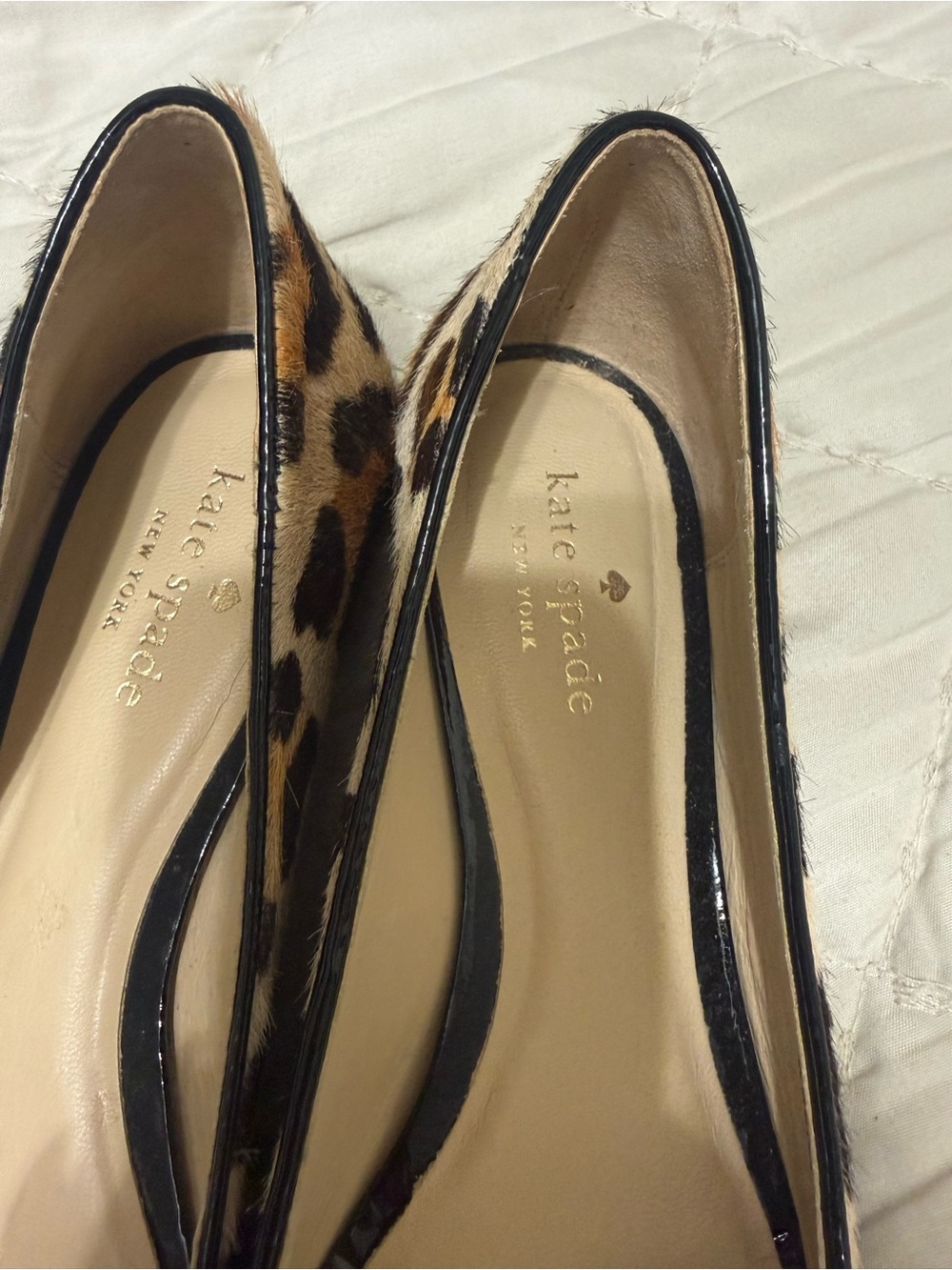 kate spade Leopard Print Pointed Toe Flats in Tan and Black with Bow - Picture 3 of 3
